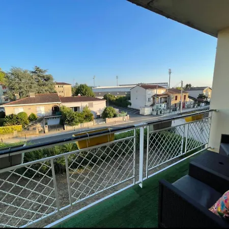 Tres Grand A 10 Min A Pied Du Centre