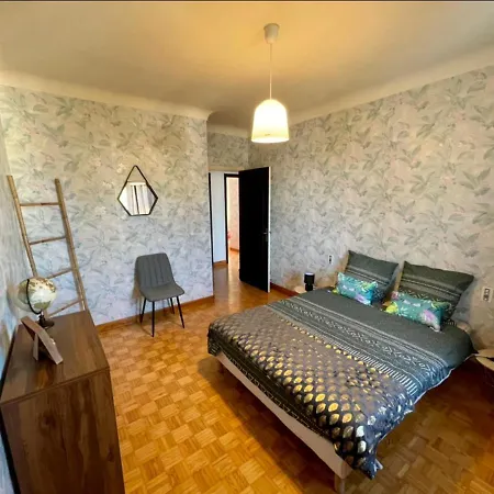 Apartment Tres Grand A 10 Min A Pied Du Centre