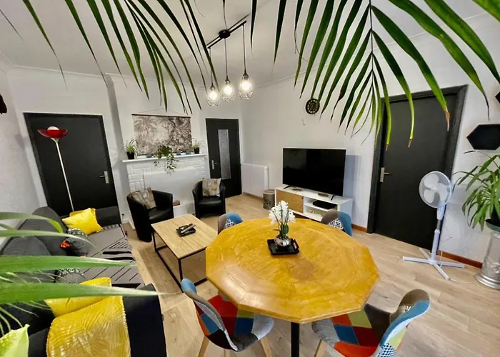 Tres Grand A 10 Min A Pied Du Centre